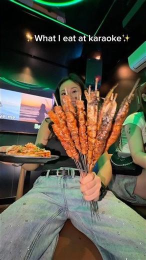 What I eat at my birthday karaoke 🎤 🍖