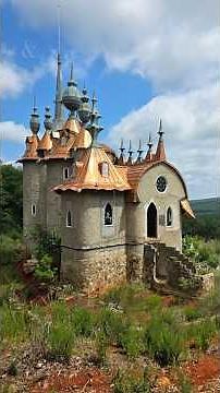 NC romance turns scorched-earth legal battle for control of Rougemont castle