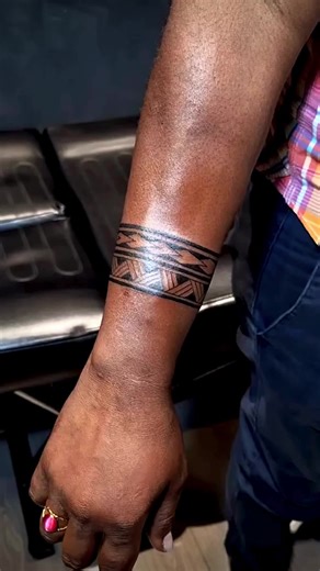 Got a tattoo idea? Let’s make it a reality! 💥 Visit Bossman Tattoo Shop at Brian Bell Gordons Plaza 📍 📞 Call/WhatsApp: (675) 7337 6000 to schedule your appointment. #InkMaster #TattooGoals #BossmanTattoos #TattooMagic #InkedLife