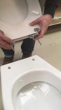 Montage Sanitop WC-Sitz, Absenkautomatik, Holzkern, Sanitop Venezia