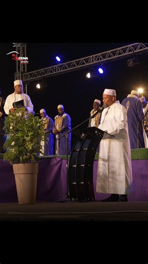 🌙 Depuis la première édition, 2nzena studio accompagne la Nuit du Grand Mawlid Le 6 septembre 2025 à Passamaïnty, nous étions une nouvelle fois présents aux côtés des associations coorganisatrices pour faire vivre cet événement spirituel et culturel incontournable de Mayotte 🙏✨ Nos équipes ont assuré la mise en place complète du dispositif : 🎤 Scène de 89 m² avec habillage 🎪 Tables & chapiteaux 📸 Captation photo et vidéo 🎥 Réalisation d’un documentaire de 52 minutes (bientôt diffusé à la T