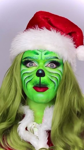 The Grinch Makeup Tutorial for Christmas