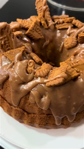 Caramel Biscoff cake… Definitely a must have… 🔥 | biscoff cake