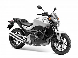 Honda NC700S - Specs, Top Speed, Horsepower ⏲️
