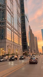 Chicago ♥️🇺🇸 nothing compares to a sunset drive in the dream city ✨ 📍Wacker Drive Chicago IL 🇺🇸 . #reelsinstagram #chicago #downtown #chicagodowntown #chicagoarchitecture #videographer #cinematic #moviescenes #videogram #reels #myvision #newperspective #greatamerica #droneshotc #usa #america #usareel #instatravel #insta #instagram #facebook #FacebookPage #facebookpost #facebookviral #facebookreel #facebookreel #facebookvideo #usareels #usa_tiktok #USAToday #usarmy #usagirl #usacity #america