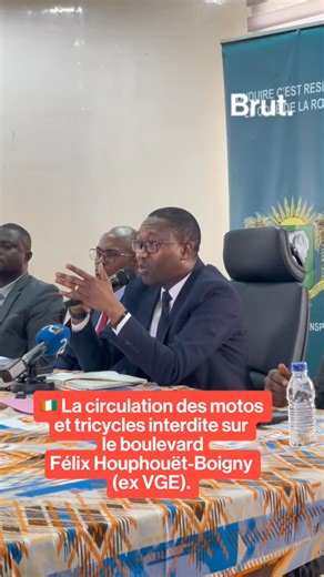 Brut Afrique on Instagram: "🇨🇮 Le Directeur général des Transports terrestres et de la Circulation (DGTTC) , Oumar Sacko, a rencontré cet après-midi les acteurs du secteur de la livraison en Côte d’Ivoire.⁣ ⁣ Il est revenu sur l’interdiction faite aux motos et tricycles de circuler sur le boulevard Félix Houphouët-Boigny (ex-VGE), précisant qu’il s’agit d’une mesure pilote appelée à s’étendre à l’ensemble du Grand Abidjan."