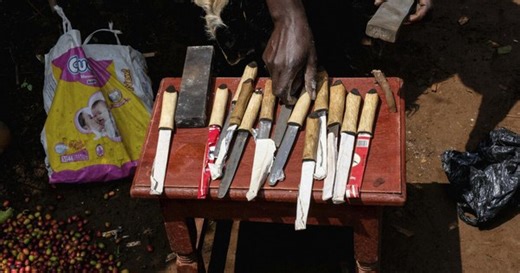 Lễ cắt bao quy đầu tập thể chết người: 39 bé trai vừa tử vong