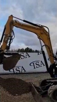 # model, with warning #lights👹thumb clamp👹 dozer blade, nice video👍👍👍