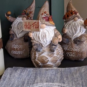 Mark your calendar for Wednesday at 7 pm to join in on our weekly LIVE FB SALE. Super easy to join in. Pop into our FB page at 7pm on Wednesday. If you don't see our live video refresh the page til you see me Tracey. Let your friends know and have a wee shopping from home party. | Red Wind Studio | Facebook