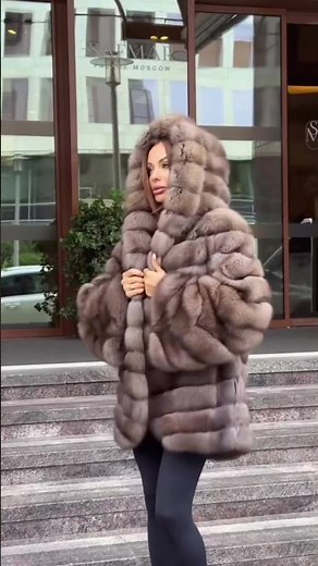 SABLE FUR COATS IN SUMMER? ONLY FOR RUSSIAN QUEENS