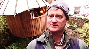 ¿Te imaginas una casa en un árbol en medio de la ciudad de Nueva York?🏙️😵#MansionesEnLosÁrboles | Animal Planet Latinoamérica