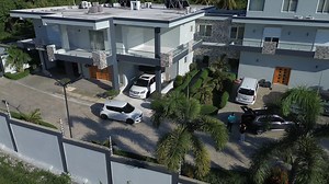 42K views · 1.4K reactions | La Construyó en el 2019 y ahora recién remodelada por un valor casi del millón de dolar, Franmil nos da un tour por su mansión | René Castillo | Facebook