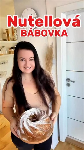 Jana Brůžková - vychytávky, recepty on Instagram: "Nutellová bábovka podle Janči Ingredience: • 300 g hladké mouky • 150 g cukru • 250 ml mléka • 100 ml oleje • 3 vejce • 1 prášek do pečiva • Nutella (podle chuti, cca 4–5 lžic) • 1 vanilkový cukr • Špetka soli • Tuk a mouka na vymazání formy Postup: 1. Předehřej troubu na 180 °C a připrav si bábovkovou formu – vymaž ji tukem a vysyp moukou. 2. Smíchej suché ingredience: mouku, prášek do pečiva, vanilkový cukr a špetku soli. 3. V jiné míse vyšleh