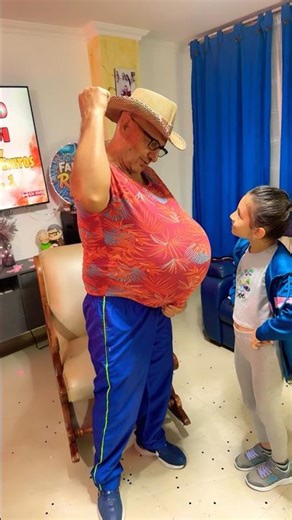 MI PAPÁ MUSCULOSO cute🍇🍎🍉 #familiaremix #fypシ゚viral #humor #shortvideo #comedia #comedy