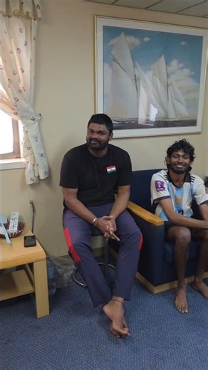 Mid sea Live lo India pak worldcup t20 match!Ship crew full happy