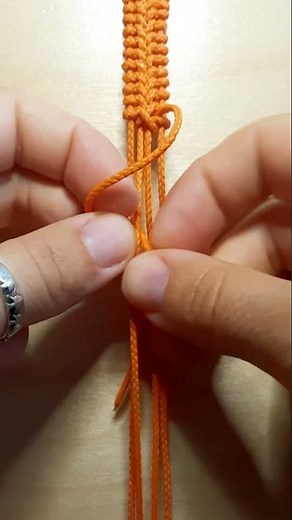 Only 30 Seconds to Make This Stunning Macrame Braid!
