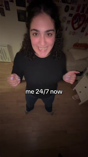 i’m addicted to @CHEERS doing this dance (and i cannot shake it my bad 😭) @VIIS Official #fyp #viral #tpop #viis #real