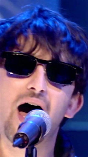 Top of the Pops in 1997! Did you catch this one live? #90s #totp #throwback