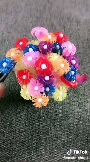 Cara membuat bunga dengan sedotan