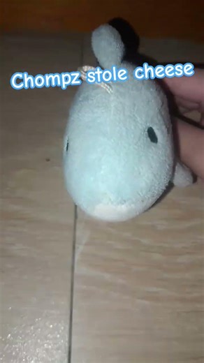 chompz stole cheese!!! #cheese #shark #littleanimals #gartenofbanban