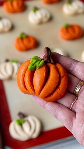 66K views · 1.8K reactions | The easiest pumpkin shaped cookies Love that you don’t need a cookie cutter for these!! The recipe is linked in the comments below or you can google chelsweets pumpkin-shaped cookies #pumpkin #cookies | Chelsweets | Facebook