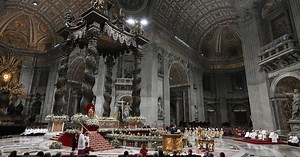 Le baldaquin du Bernin de la basilique Saint-Pierre va retrouver son éclat