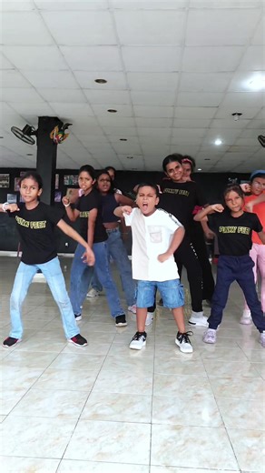 funky feet dance club on TikTok