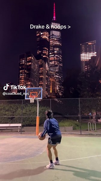 Draketober 😂 #basketball #fyp #drake #october #ovo | drake