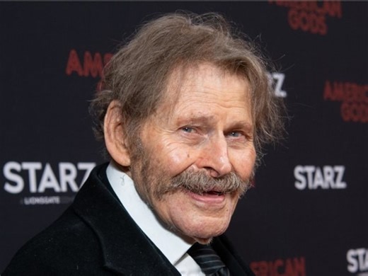 Bond villain Bruce Glover is dead