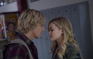 Status Update Bande Annonce VF (Comédie 2018) Ross Lynch, Courtney Eaton