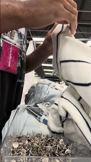 Do Shipment With Me As A Store Manager