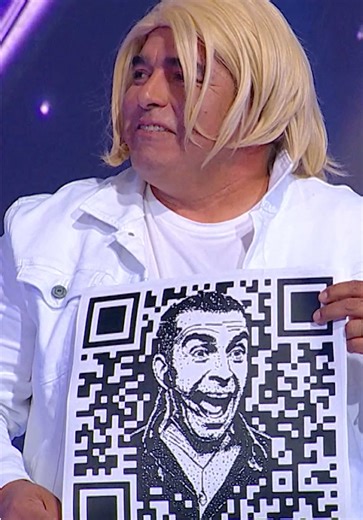 Mathiu interrumpió las semifinales de #ColiseoMega para vender sus productos 🙄