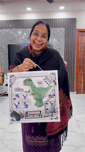 Gaurav Ko Mila remote control dinosaur