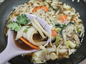 21K views · 623 reactions | My Thai husband cooked shabu-shabu at home. #cookingathome #cooking #shabushabu #diy #Recipe #fyp | Mommy Will in Thailand | Facebook