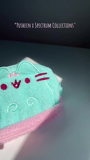 2.1K views · 16 reactions | POV: You just found the cutest @Pusheen collection 凉 Create out of this world makeup looks with the otherworldly Give Me Space Pusheen Collection 敖 ⁠ ⁠ These galactic goodies are too cute to miss out on!⁠ Especially with 50% off ✨✨⁠ ⁠ ️ @karenncamargo_⁠ ⁠⁠ https://www.spectrumcollections.com/collections/outlet | Spectrum Collections | Facebook