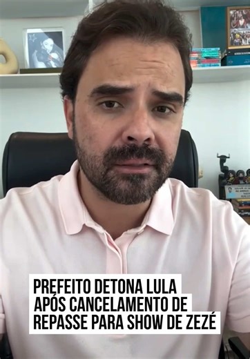 O prefeito de #Marabá (PA), Toni Cunha (PL) publicou um vídeo nesta sexta-feira (19/12) nas redes sociais em que detona o presidente #Lula e acusa o petista de perseguição política contra #Zezé Di Camargo. A crítica se deu após o governo federal cancelar verba de R$ 1 milhão já empenhada pela União para um show do sertanejo na cidade. Segundo o pronunciamento do prefeito, o município teria recebido repasses do Ministério do Turismo que foram empenhados na realização de shows na Virada do Ano, in