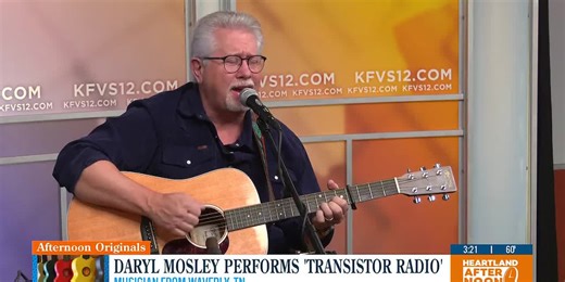 Daryl Mosley performs "Transistor Radio"