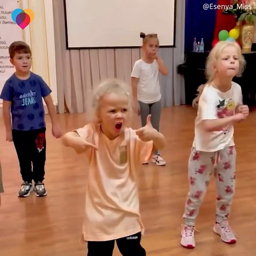 DANCING QUEEN: This 6-year-old dancer's energy can make anyone get off their feet and dance 🕺 Esenya Mikheeva | The Uplift