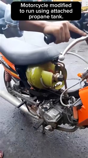 3.3K views · 50 reactions | Motorcycle converted to run on propane, featuring a compact gas tank securely mounted for efficient fuel use. #PropaneMotorcycle #FuelInnovation #AltEnergy #EcoRider #CustomBuild #MotorMods #GreenTech #EfficientFuel | Kayala Domes | Facebook