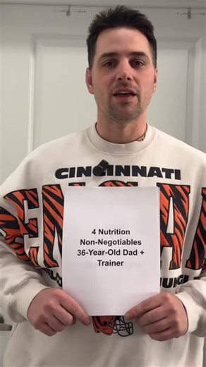 Mac Minturn | Online Personal Trainer on Instagram: "My 4 nutrition non-negotiables. Water. Protein. Fiber. No alcohol at home. And if you suddenly start eating 50g of fiber a day, do not darken my doorway. You’ve been warned. If you don’t have your own non-negotiables dialed in yet, My 8 Week program Mac Mode can help. 8 weeks. We build your training program and figure out your nutrition non-negotiables. So you stop guessing and start knowing what actually works for you, so you can keep the wei