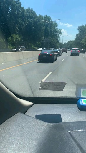 Only in new york Follow @Americantruckdrivers for more! Send us your video: www.sendvideo.us (Dm for credits!) #kenworth #peterbilt #loweredtrucks #oldschooltrucks #customtrucks #cleantrucks #truckstuff #offroadtrucks #truckspotting #socaltrucks #truckstagram #truckspotter #baggedtrucks #oldtrucks #truckstance #4x4trucks #slammedtrucks #cencaltrucks #trucksforsale #trucksluts #viptrucks #droppedtrucks #truckstop #classictrucks #trucks #c10trucks #streettrucks #truckshow #westsidetrucks #American