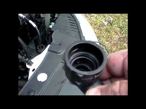 2011 Chevrolet Cruze Upper Heater Hose Replacement