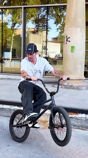 8.7K views · 441 reactions | TRUCOS de la Monster Jam 2024  #bmx #tricks #jam2024 | Oriol Inglada | Facebook