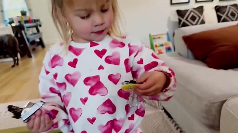 50pcs Cute Keychains for Kids Party Favors, Novelty Keychains bulk for Classroom Prizes Backpacks, Cartoon Keyring Birthday Christmas New Year Party Gift, Key Chains Goodie Bag Stuffers Supplies