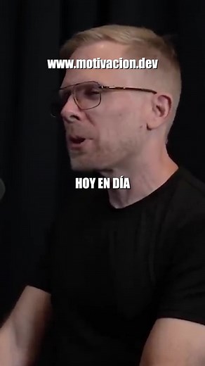 John Carmack no sueña con Python 🎁 Por cierto, he creado una guía gratuita con 5 Principios de Diseño de Software que lo mismo te ayudan a escribir mejor código. Spoiler: No se trata de SOLID. Vale para programadores Junior y Senior. Si no sabes programar, no vale. Si te interesa comparte el Reel, escribe "guía" en los comentarios y te la envío por privado. (Solo para IG y FB) | Software Crafters