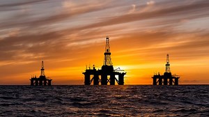 Goldman Sachs cuts oil price forecast