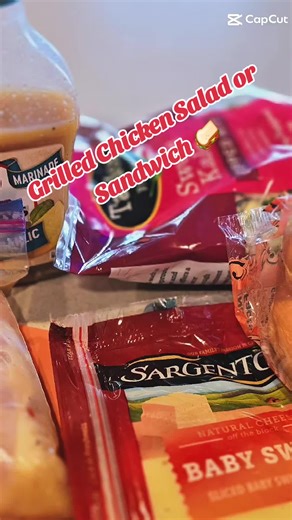 Grilled Chicken sandwiches or Grilled chicken salad! 🥗#awardwinning #girlsgonegrillin #hot #BBQ #collaborators #grilling #girls #American #rubs #7 #chicken #salad #easyrecipe