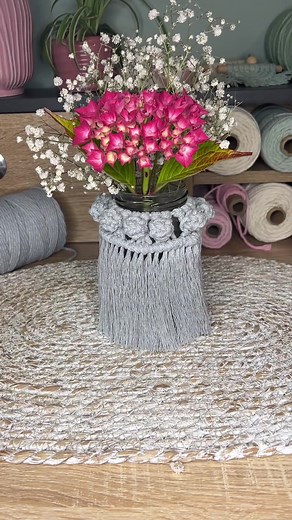 Macrame Vase Macrame vase tutorial #macramevase #macrametutorial #macramejar #macramedecor