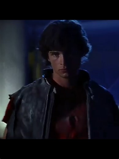 Cómo actúan los hdp después de comprarse una chaqueta de cuero