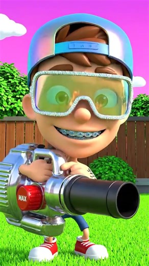 💨 Leaf Blower Mayhem! 🍃🤣 #fun